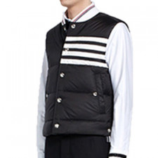 [TB] 톰브라운 (THOM BROWNE) 21FW 매트 나일론 다운 MVD017X 블랙